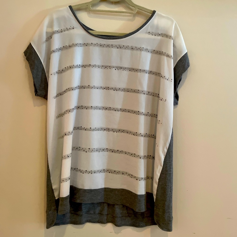Short sleeve top